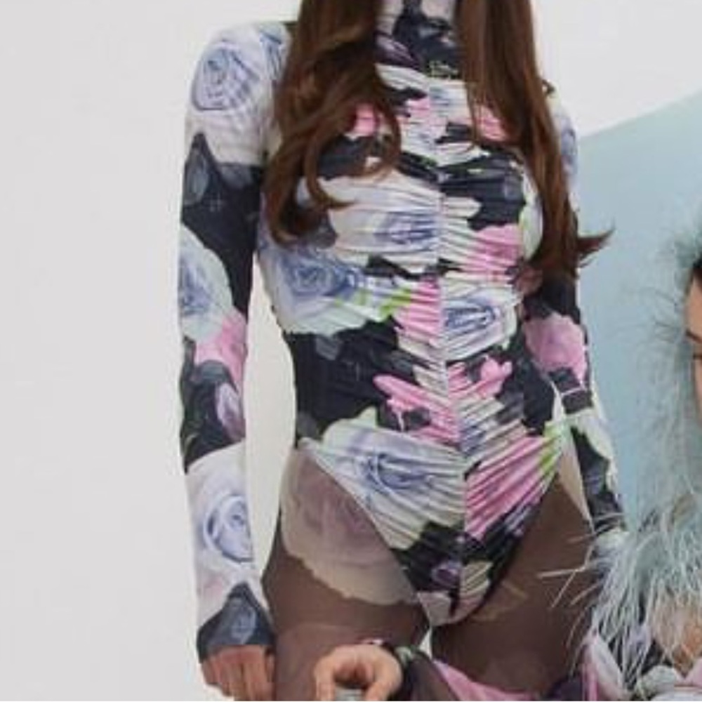 FANTABODY Floral Print Mock Neck Bodysuit